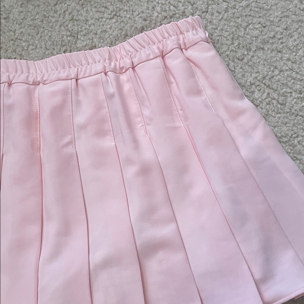 Pink Pleated Women's Mini Skirt with shorts M - Picture 2 of 5